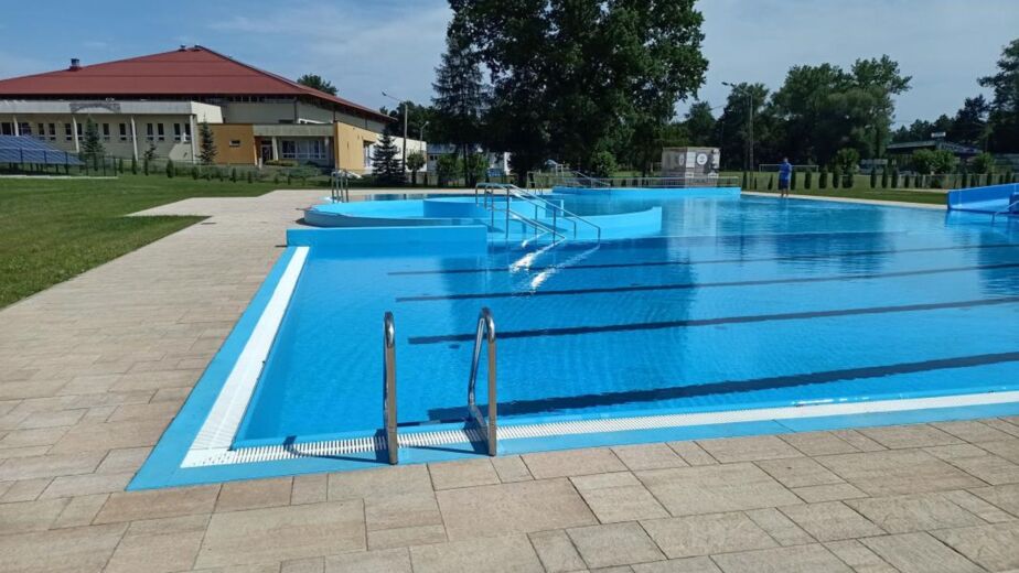 Modernizacja obiektów sportowo – rekreacyjnych kompleksu wodnego w Dąbrowie Tarnowskiej