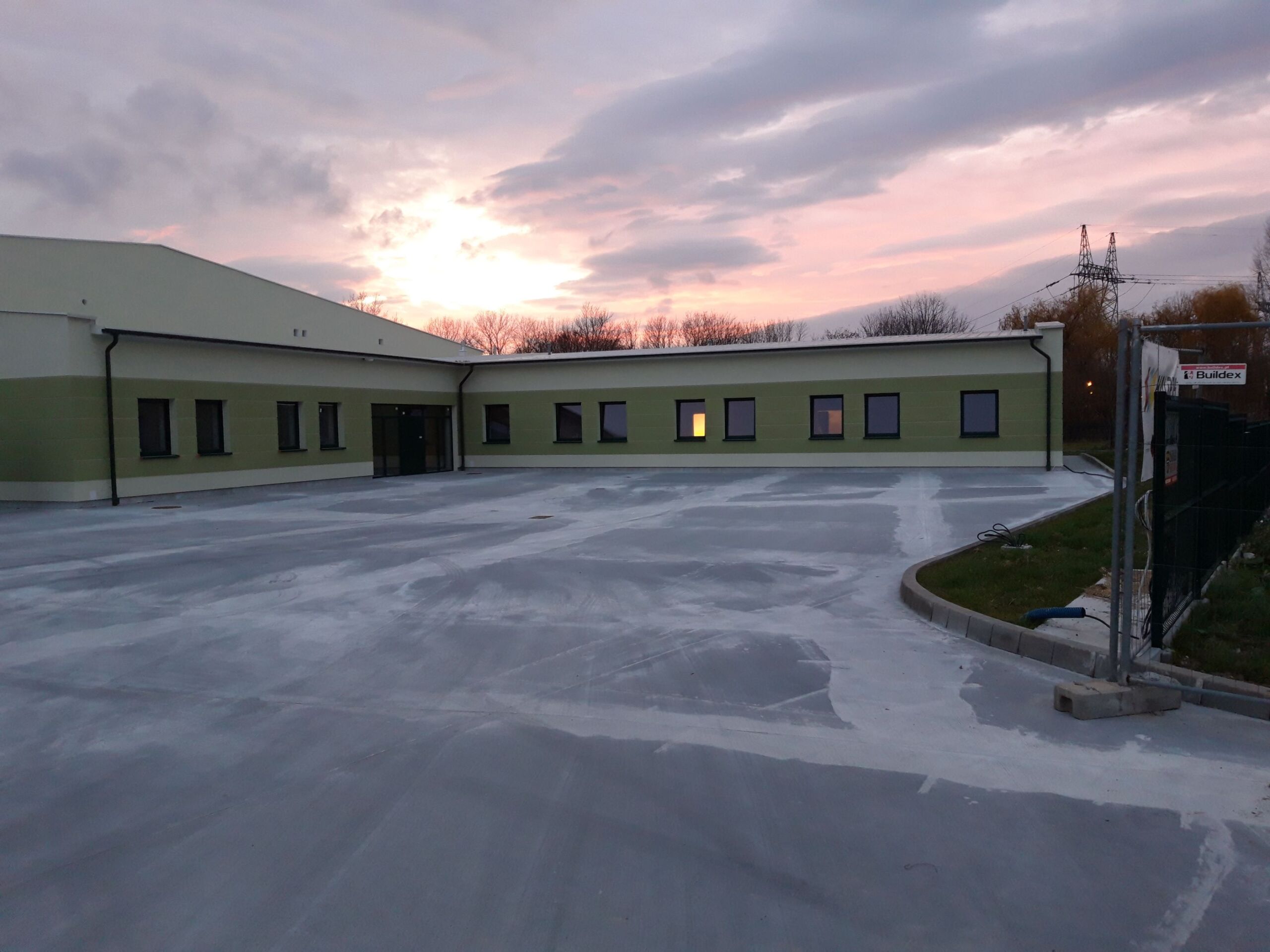 Budowa hali produkcyjnej z zapleczem biurowo – socjalnym w Tarnowie